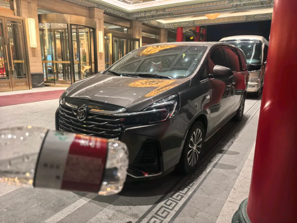 2023 Buick GL8 2.0T 237HP L4 9AT,autocango,china used car exporter,china ev exporter,chinese used car exporter,chinese used ev exporter