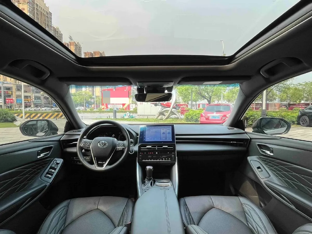2023 Toyota Avalon 2.5L 207HP L4 8AT,autocango,china used car exporter,china ev exporter,chinese used car exporter,chinese used ev exporter