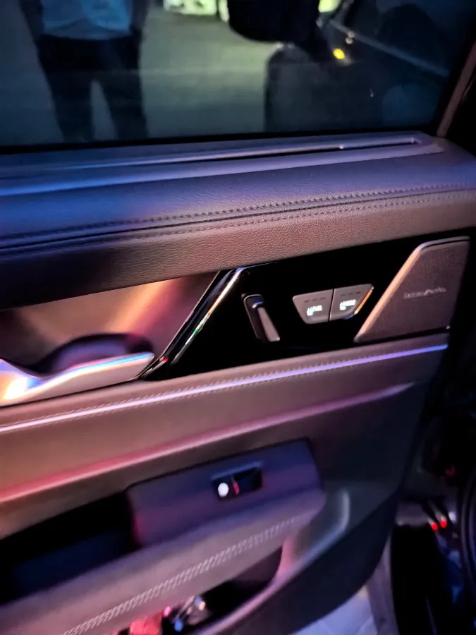 2025 Volkswagen Passat 2.0T 220HP L4 7DCT,autocango,china used car exporter,china ev exporter,chinese used car exporter,chinese used ev exporter