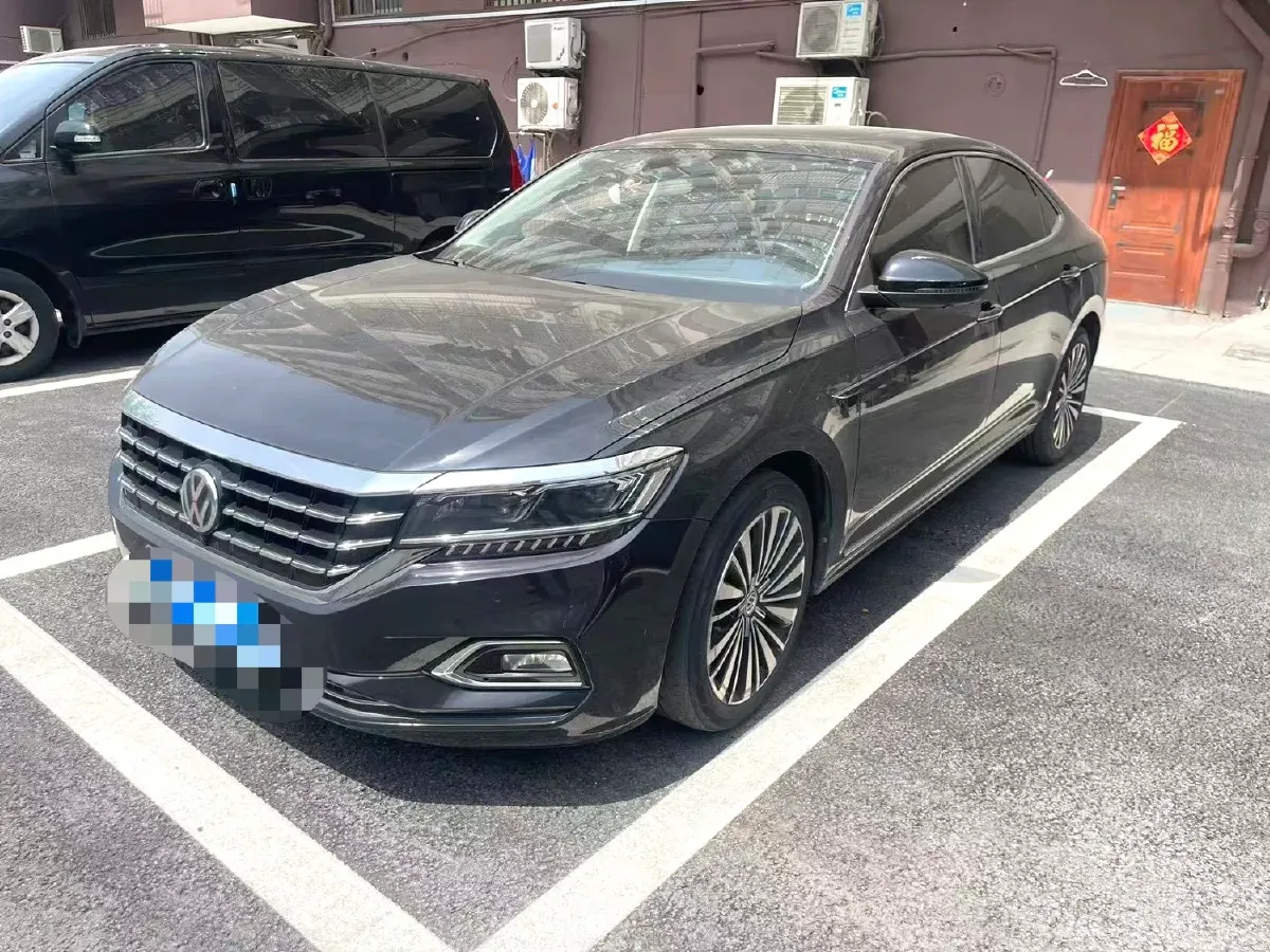 2019 Volkswagen Passat 2.0T 186HP L4 7DCT,autocango,china used car exporter,china ev exporter,chinese used car exporter,chinese used ev exporter