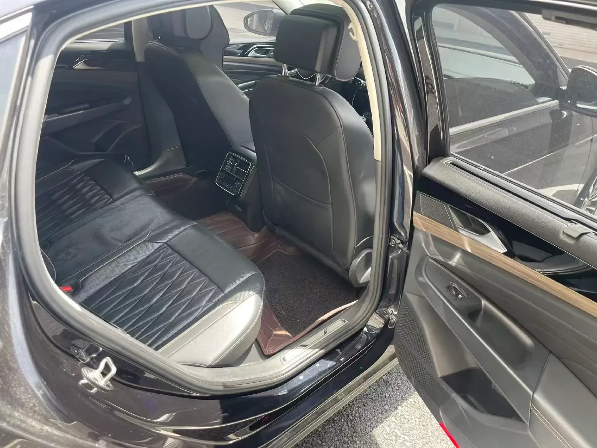 2019 Volkswagen Passat 2.0T 186HP L4 7DCT,autocango,china used car exporter,china ev exporter,chinese used car exporter,chinese used ev exporter