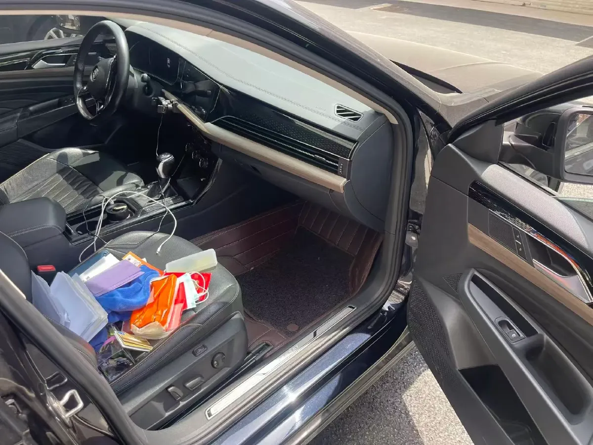 2019 Volkswagen Passat 2.0T 186HP L4 7DCT,autocango,china used car exporter,china ev exporter,chinese used car exporter,chinese used ev exporter