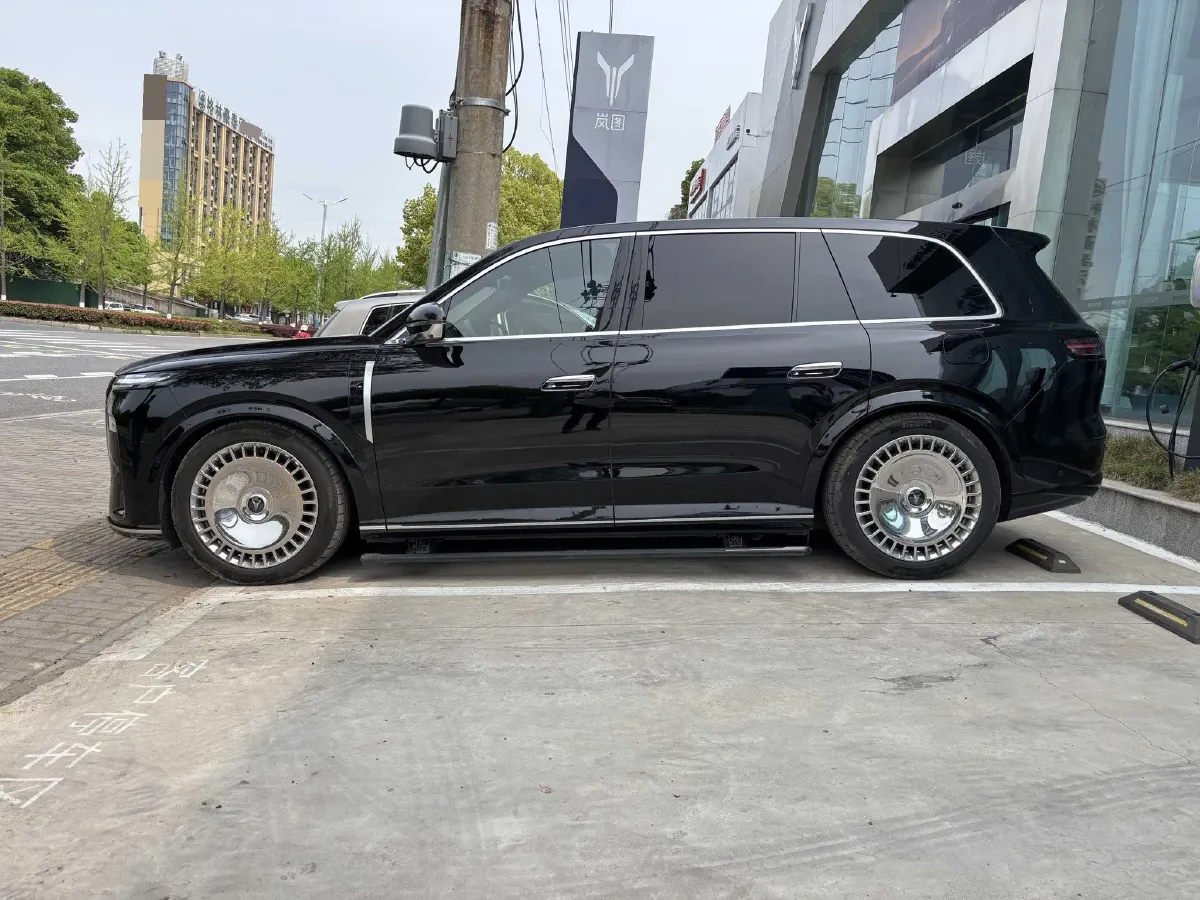 2026 Voyah 9L 1.5T 150HP L4 PHEV,autocango,china used car exporter,china ev exporter,chinese used car exporter,chinese used ev exporter