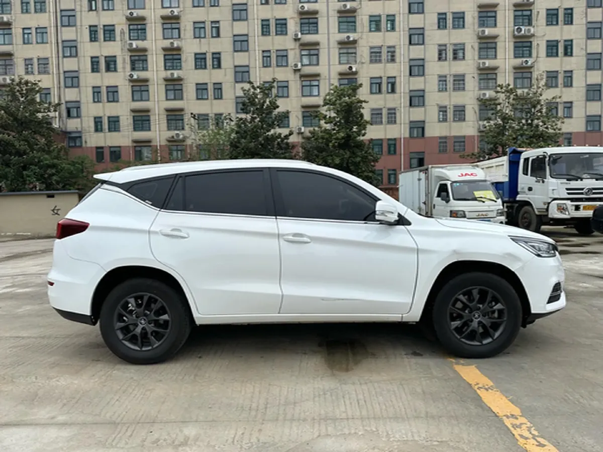 2021 BYD Song 1.5T 160HP L4 6MT,autocango,china used car exporter,china ev exporter,chinese used car exporter,chinese used ev exporter