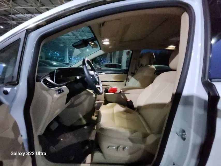 2025 Buick GL8 1.5T 180HP L4 2DHT PHEV,autocango,china used car exporter,china ev exporter,chinese used car exporter,chinese used ev exporter