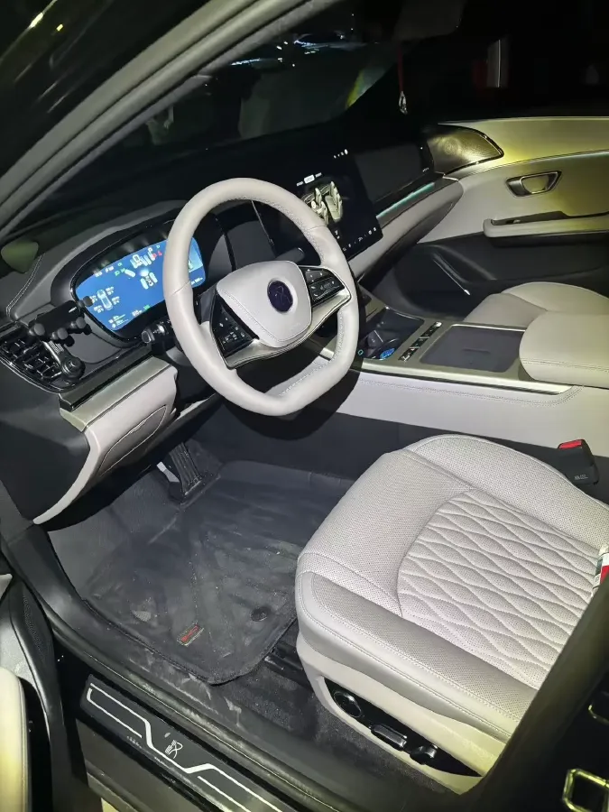 2025 BYD Han 1.5T 156HP L4 E-CVT PHEV,autocango,china used car exporter,china ev exporter,chinese used car exporter,chinese used ev exporter