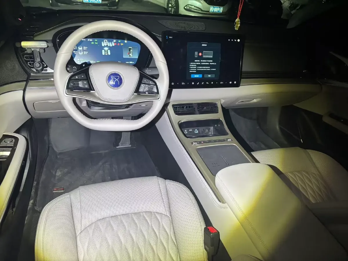 2025 BYD Han 1.5T 156HP L4 E-CVT PHEV,autocango,china used car exporter,china ev exporter,chinese used car exporter,chinese used ev exporter