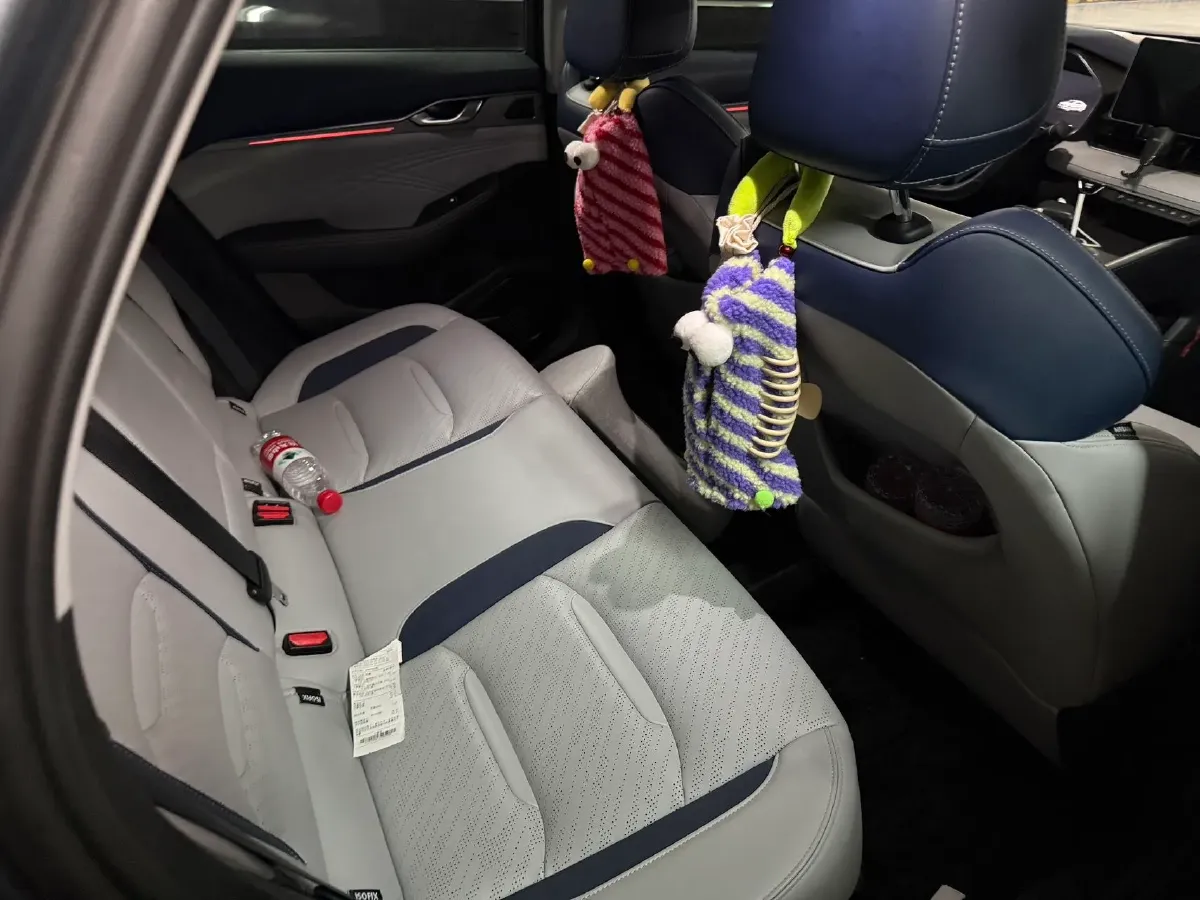 2021 Geely Preface 2.0T 190HP L4 7DCT,autocango,china used car exporter,china ev exporter,chinese used car exporter,chinese used ev exporter