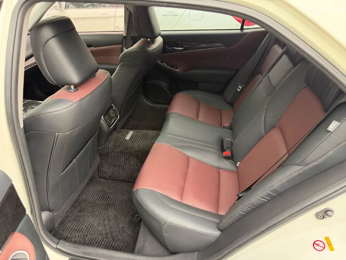 2018 Toyota Highlander 2.0T 220HP L4 6AT,autocango,china used car exporter,china ev exporter,chinese used car exporter,chinese used ev exporter