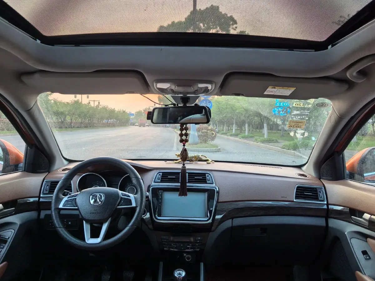 2016 BAIC WeiWang S50 1.5T 150HP L4 6MT,autocango,china used car exporter,china ev exporter,chinese used car exporter,chinese used ev exporter