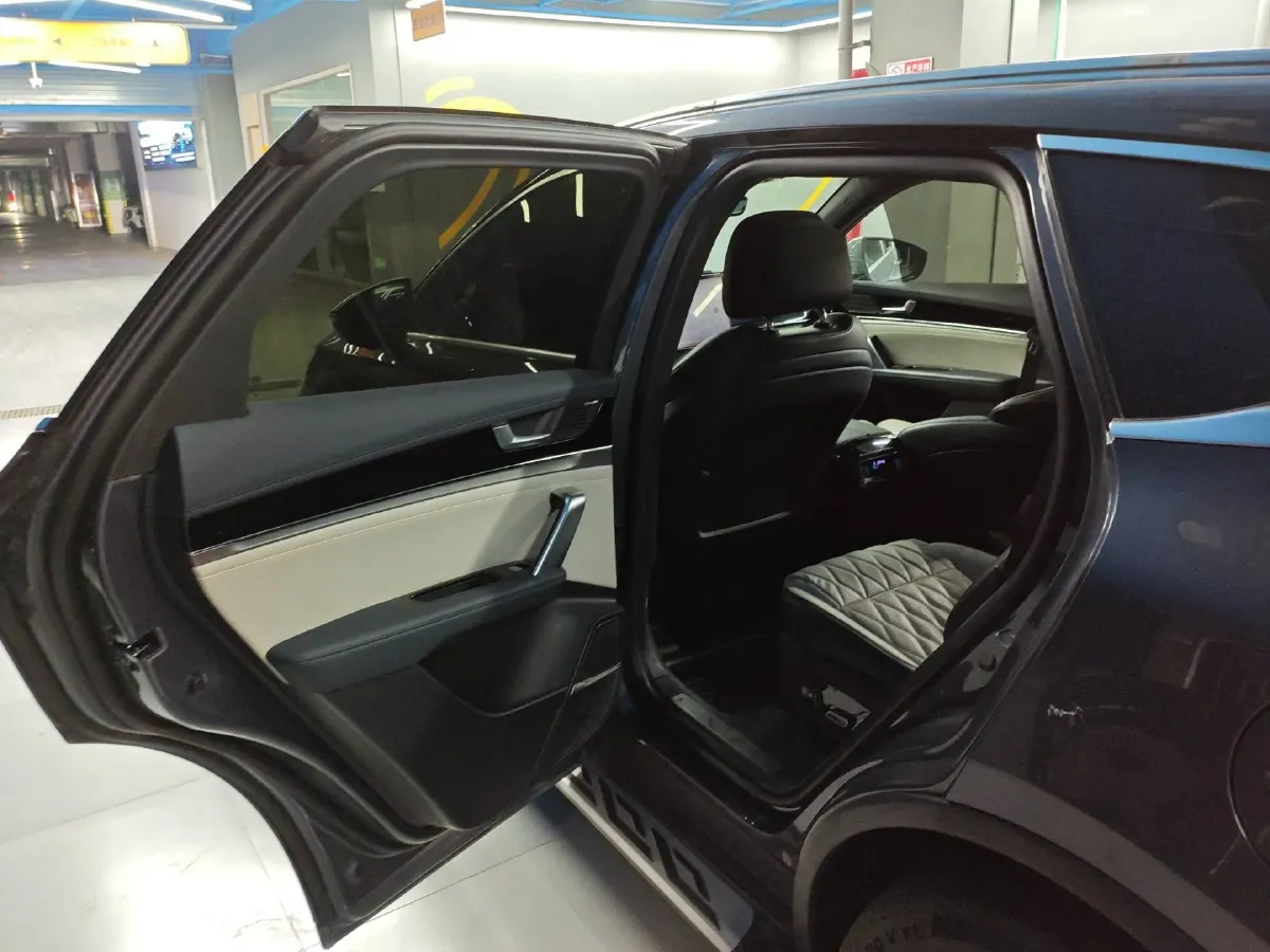 2022 Roewe iMAX8 BEV 90KWH,autocango,china used car exporter,china ev exporter,chinese used car exporter,chinese used ev exporter