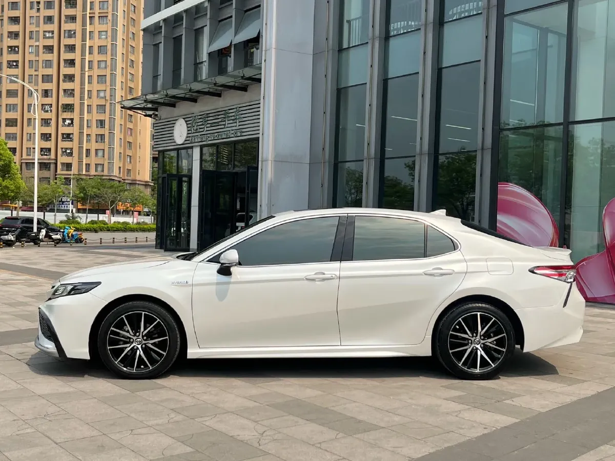 2021 Toyota Camry 2.5L 178HP L4 E-CVT Hybrid,autocango,china used car exporter,china ev exporter,chinese used car exporter,chinese used ev exporter