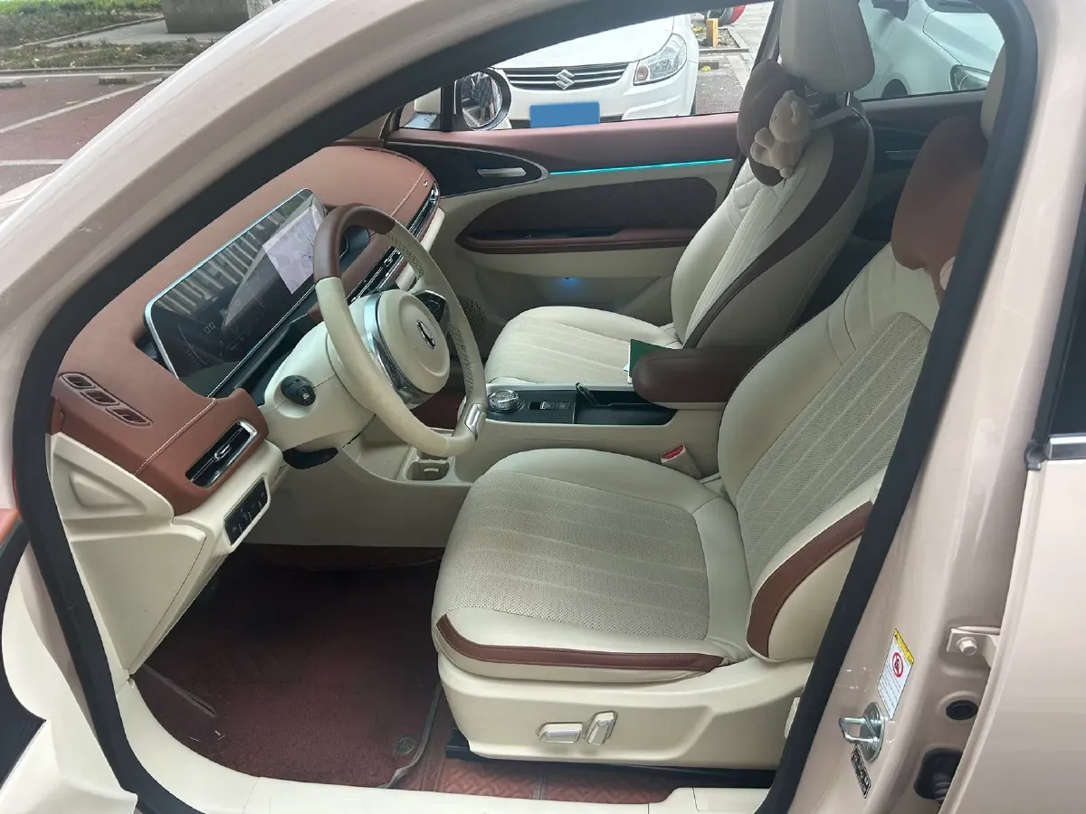 2022 ChangAn CS75 Plus 1.5T 178HP L4 6AT,autocango,china used car exporter,china ev exporter,chinese used car exporter,chinese used ev exporter