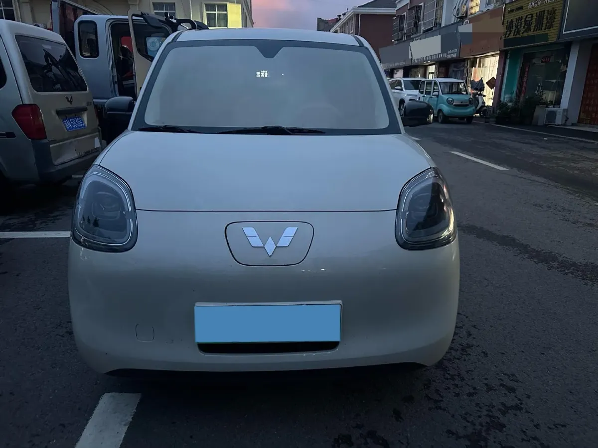 2025 WuLing HongGuang MINI EV BEV 16.2KWH,autocango,china used car exporter,china ev exporter,chinese used car exporter,chinese used ev exporter