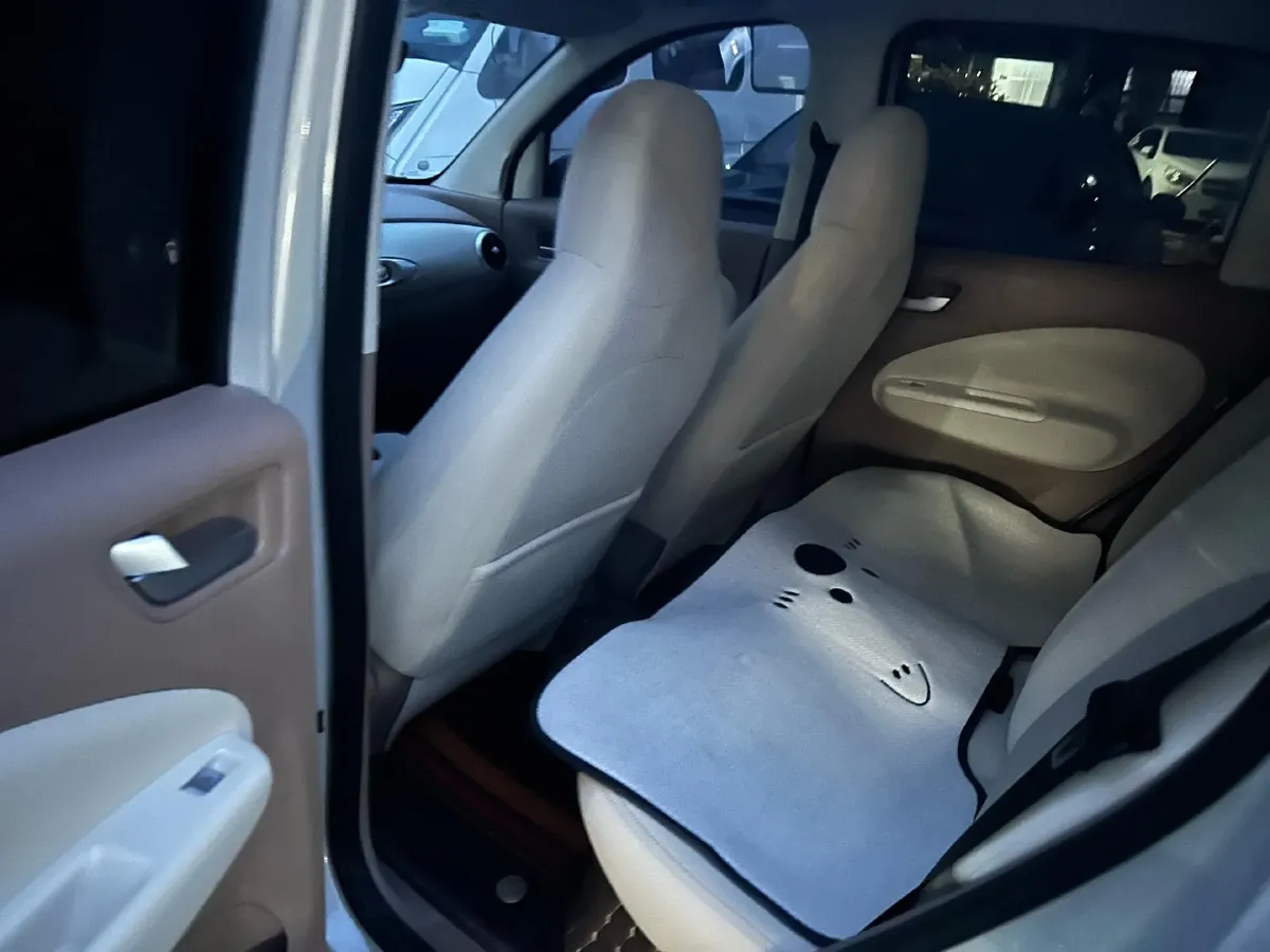 2025 WuLing HongGuang MINI EV BEV 16.2KWH,autocango,china used car exporter,china ev exporter,chinese used car exporter,chinese used ev exporter