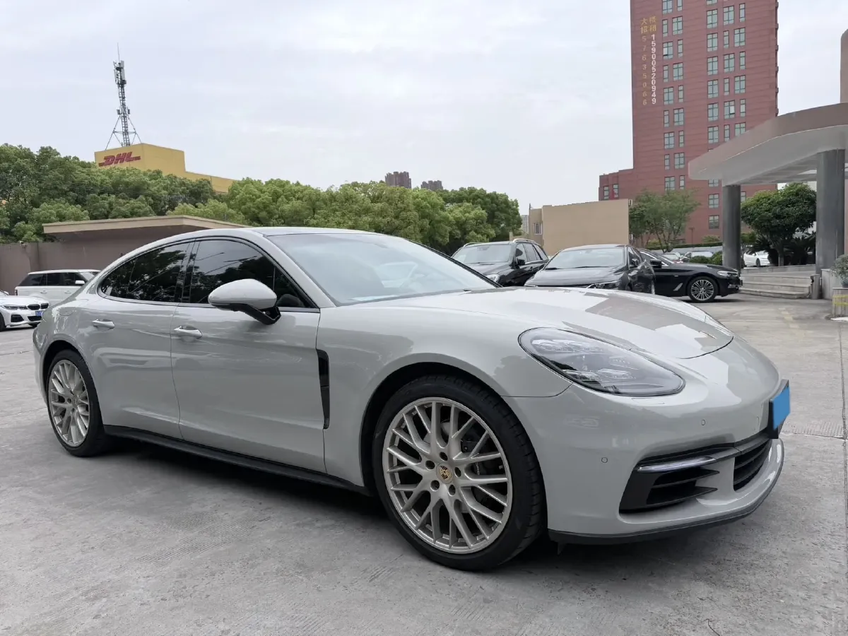 2019 Porsche Panamera 2.9T 330HP V6 8DCT,autocango,china used car exporter,china ev exporter,chinese used car exporter,chinese used ev exporter