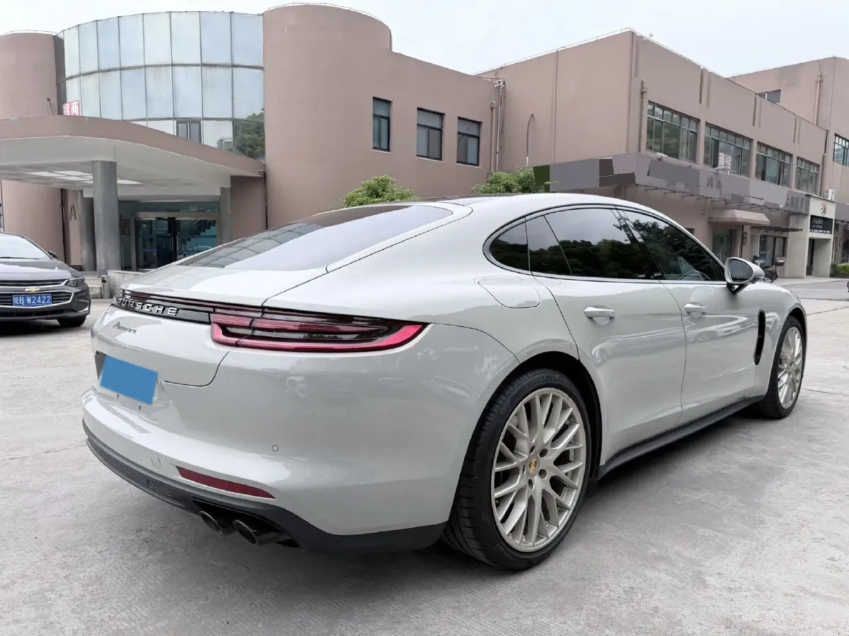 2019 Porsche Panamera 2.9T 330HP V6 8DCT,autocango,china used car exporter,china ev exporter,chinese used car exporter,chinese used ev exporter