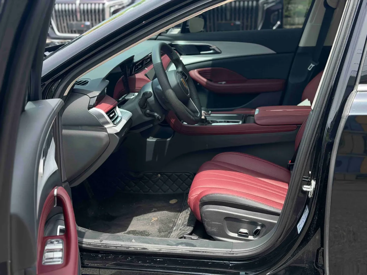 2025 HongQi H5 1.5T 169HP L4 7DCT,autocango,china used car exporter,china ev exporter,chinese used car exporter,chinese used ev exporter