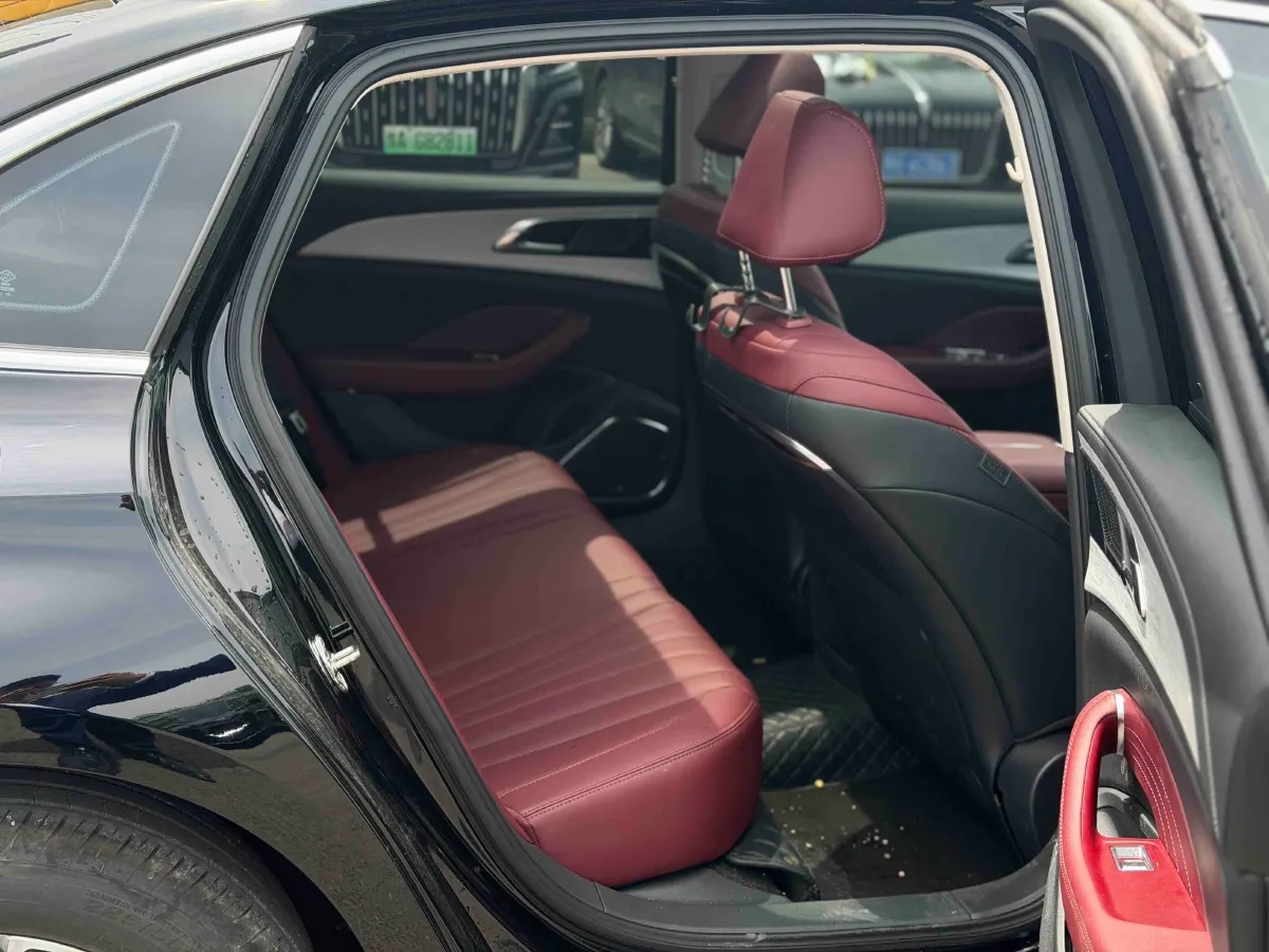 2025 HongQi H5 1.5T 169HP L4 7DCT,autocango,china used car exporter,china ev exporter,chinese used car exporter,chinese used ev exporter