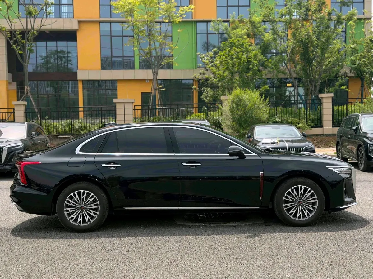 2025 HongQi H5 1.5T 169HP L4 7DCT,autocango,china used car exporter,china ev exporter,chinese used car exporter,chinese used ev exporter
