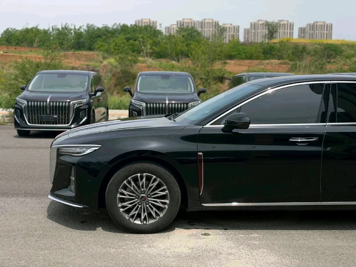 2025 HongQi H5 1.5T 169HP L4 7DCT,autocango,china used car exporter,china ev exporter,chinese used car exporter,chinese used ev exporter
