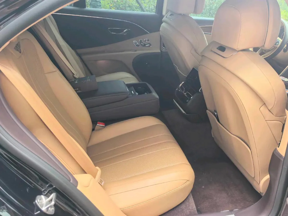 2022 Bentley Flying Spur 2.9T 416HP V6 8DCT PHEV 18KWH,autocango,china used car exporter,china ev exporter,chinese used car exporter,chinese used ev exporter