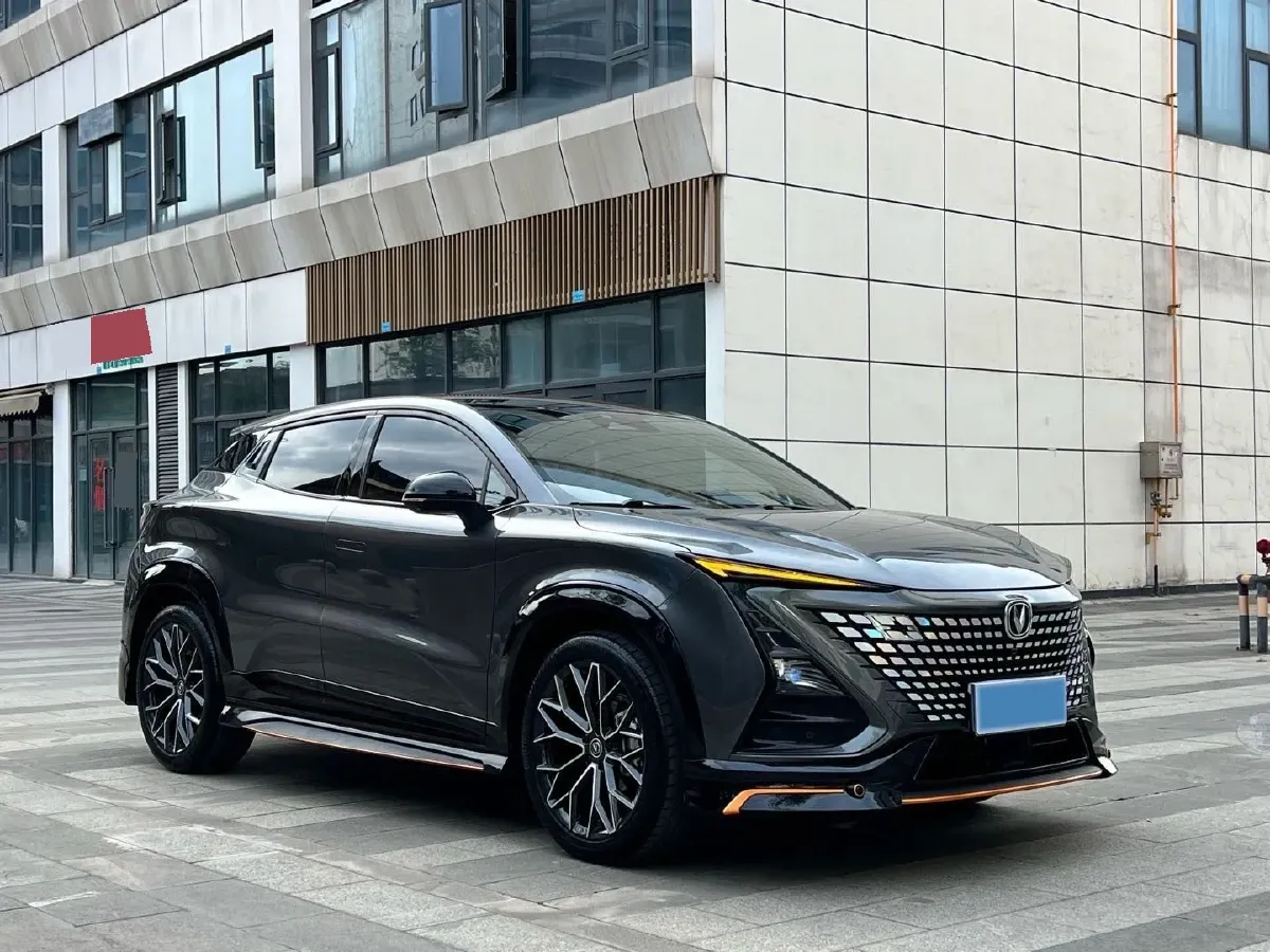 2022 ChangAn UNI-T 1.5T 188HP L4 7DCT,autocango,china used car exporter,china ev exporter,chinese used car exporter,chinese used ev exporter