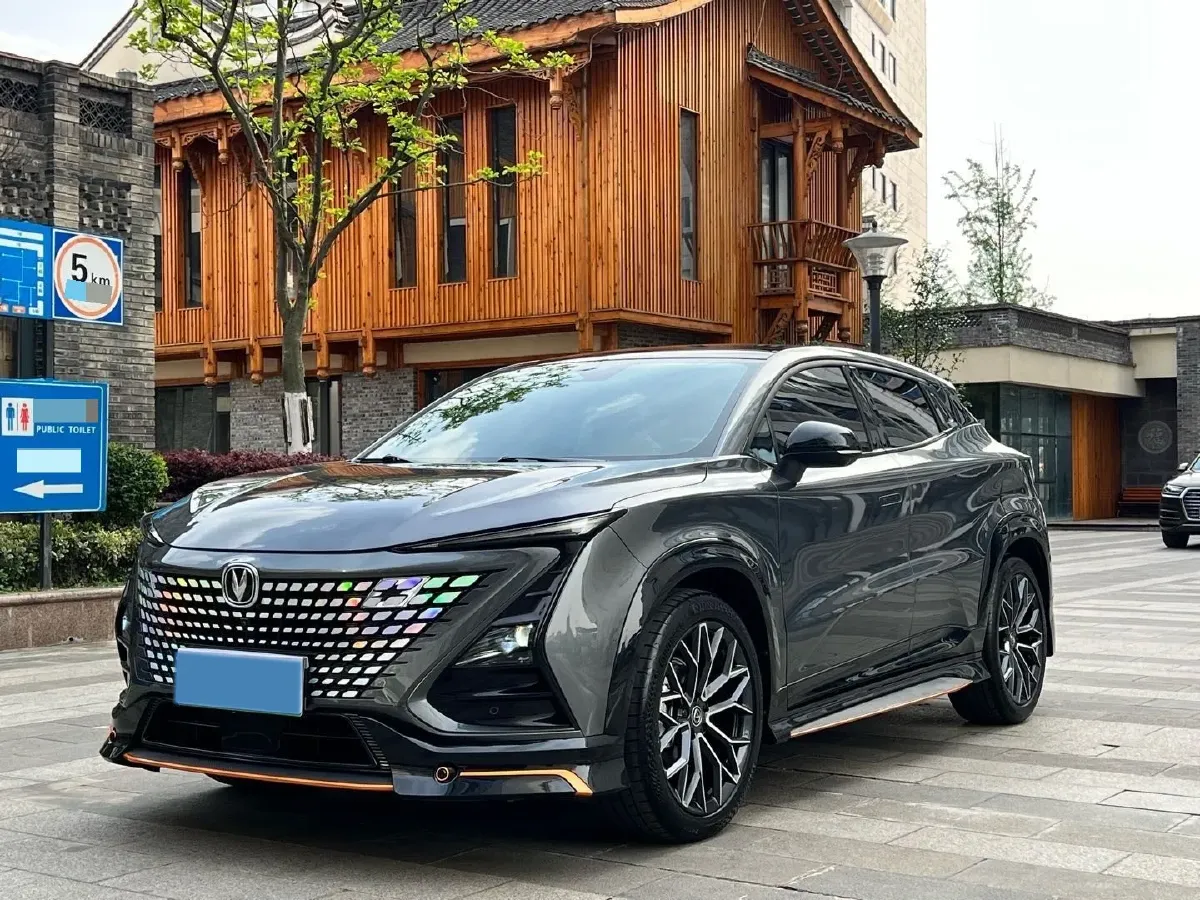 2022 ChangAn UNI-T 1.5T 188HP L4 7DCT,autocango,china used car exporter,china ev exporter,chinese used car exporter,chinese used ev exporter