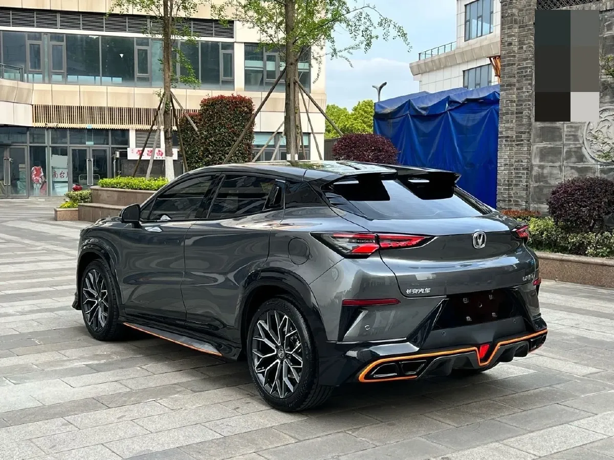 2022 ChangAn UNI-T 1.5T 188HP L4 7DCT,autocango,china used car exporter,china ev exporter,chinese used car exporter,chinese used ev exporter
