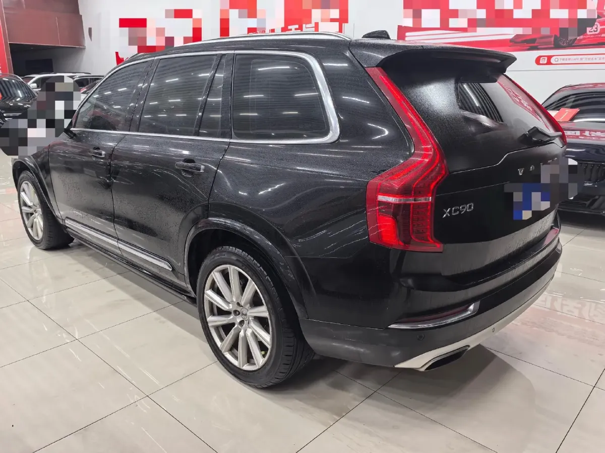 2019 Volvo XC90 2.0T 254HP L4 8AT,autocango,china used car exporter,china ev exporter,chinese used car exporter,chinese used ev exporter