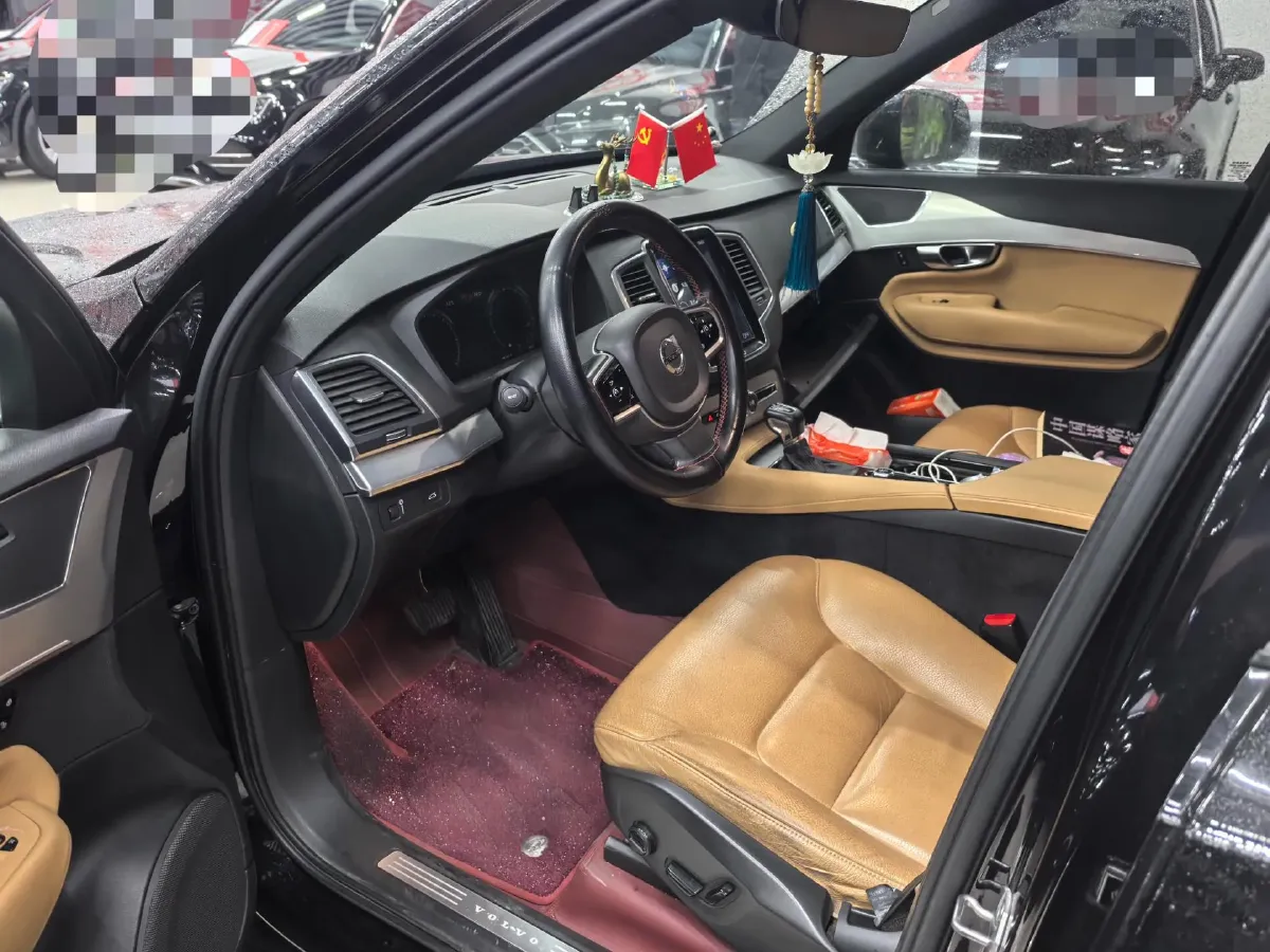 2019 Volvo XC90 2.0T 254HP L4 8AT,autocango,china used car exporter,china ev exporter,chinese used car exporter,chinese used ev exporter