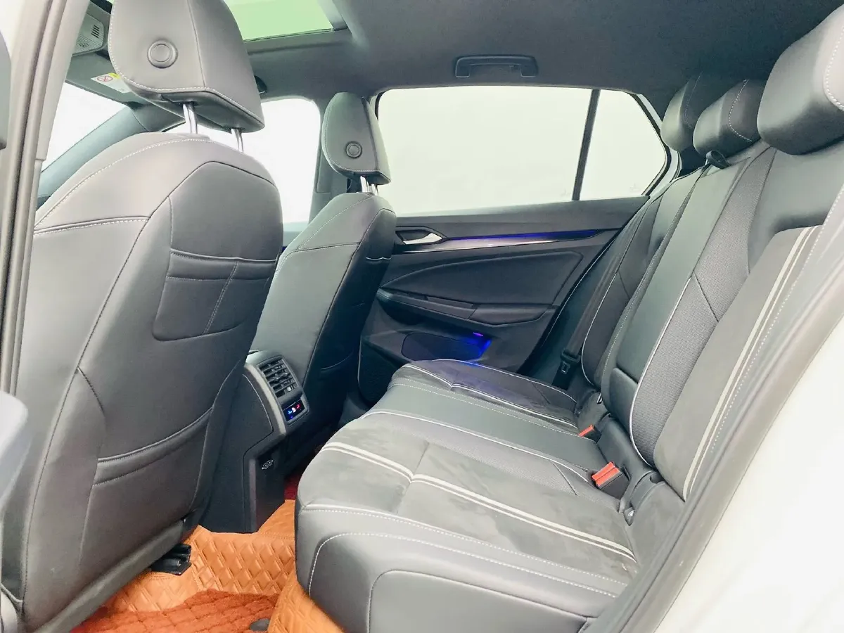 2021 Volkswagen Golf 1.4T 150HP L4 7DCT,autocango,china used car exporter,china ev exporter,chinese used car exporter,chinese used ev exporter