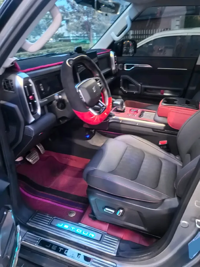 2024 Jetour Traveller 2.0T 254HP L4 7DCT,autocango,china used car exporter,china ev exporter,chinese used car exporter,chinese used ev exporter