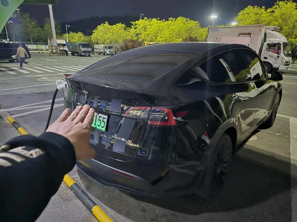 2022 Tesla Model Y BEV 60KWH,autocango,china used car exporter,china ev exporter,chinese used car exporter,chinese used ev exporter