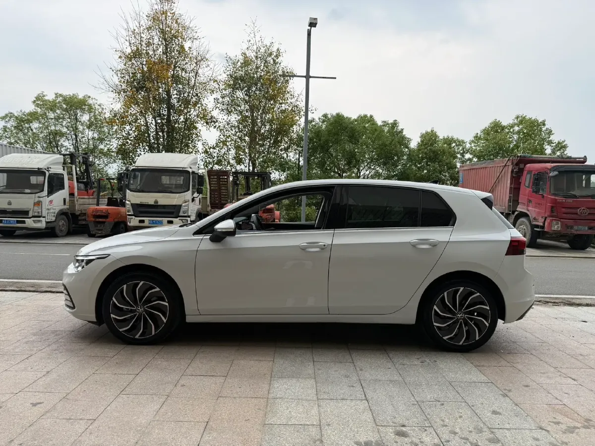 2021 Volkswagen Golf 1.4T 150HP L4 7DCT,autocango,china used car exporter,china ev exporter,chinese used car exporter,chinese used ev exporter