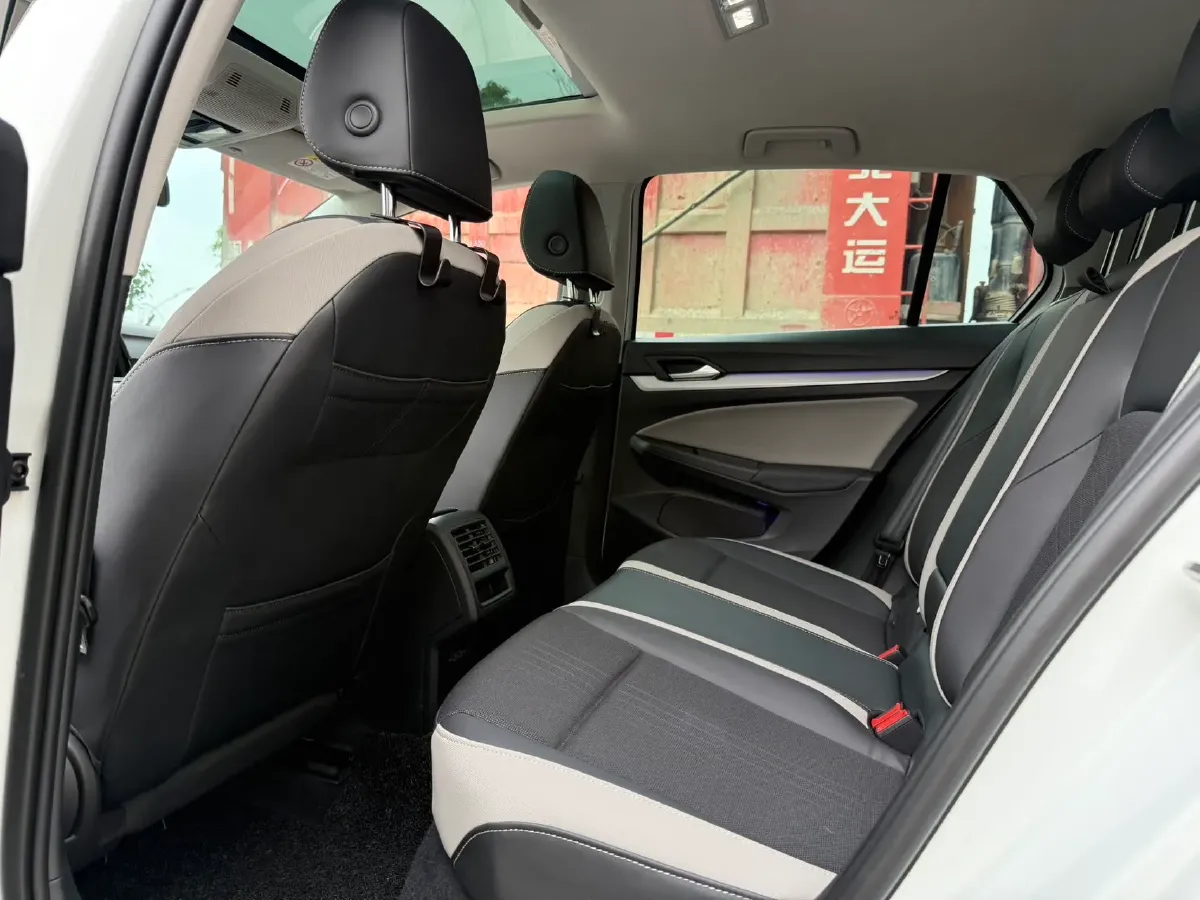 2021 Volkswagen Golf 1.4T 150HP L4 7DCT,autocango,china used car exporter,china ev exporter,chinese used car exporter,chinese used ev exporter