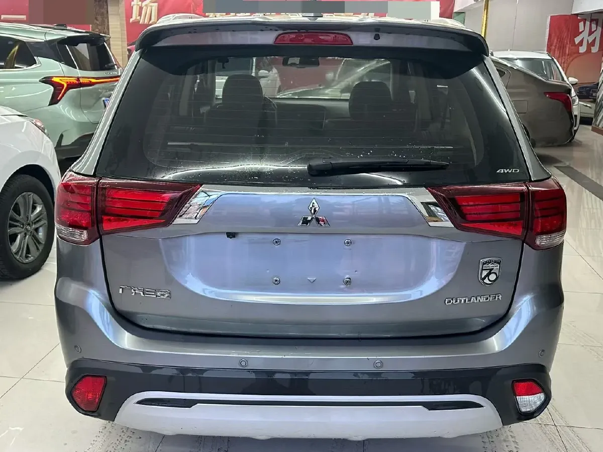 2019 Mitsubishi Outlander 2.4L 192HP L4 CVT,autocango,china used car exporter,china ev exporter,chinese used car exporter,chinese used ev exporter