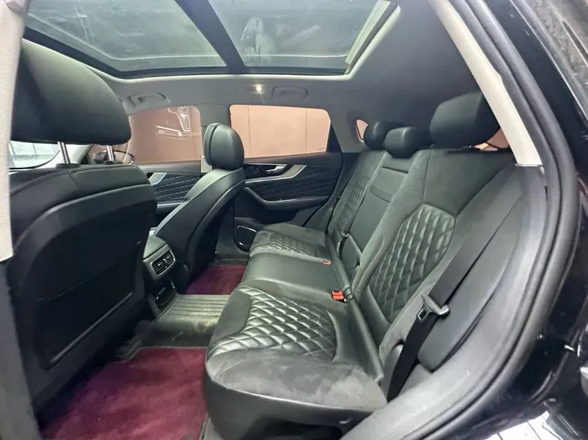 2019 HongQi HS5 2.0T 224HP L4 6AT,autocango,china used car exporter,china ev exporter,chinese used car exporter,chinese used ev exporter