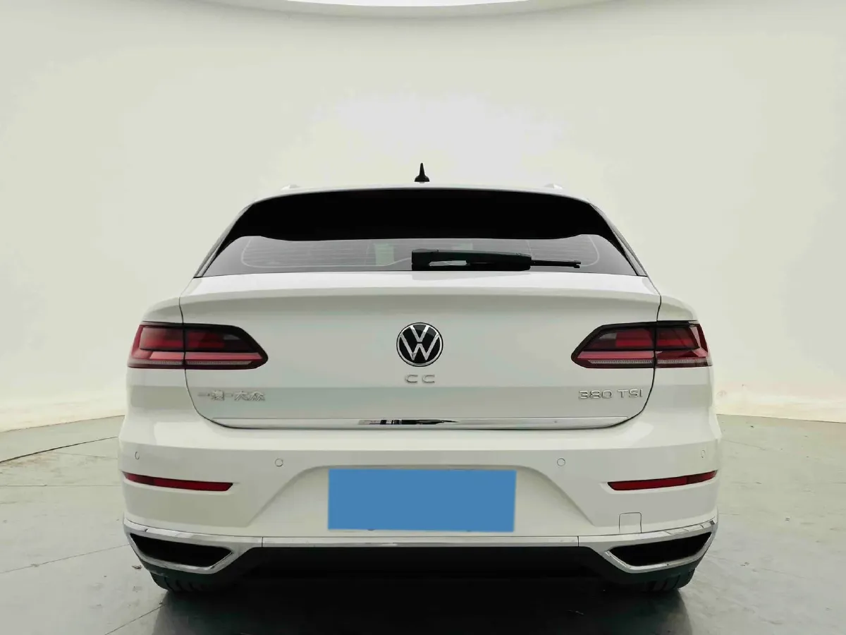 2023 Volkswagen CC 2.0T 220HP L4 7DCT,autocango,china used car exporter,china ev exporter,chinese used car exporter,chinese used ev exporter