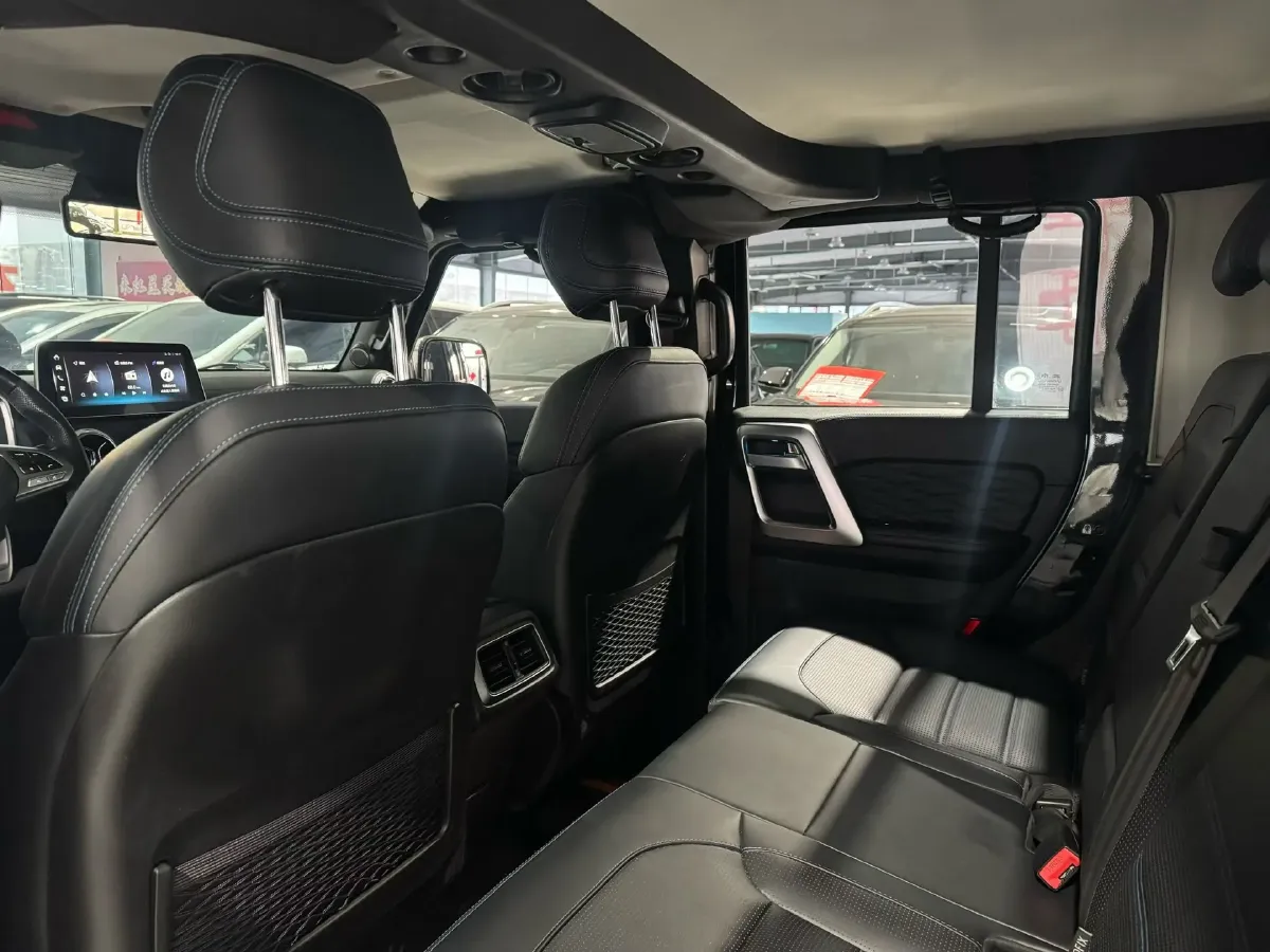 2023 Beijing BJ40 2.0T 224HP L4 8AT,autocango,china used car exporter,china ev exporter,chinese used car exporter,chinese used ev exporter