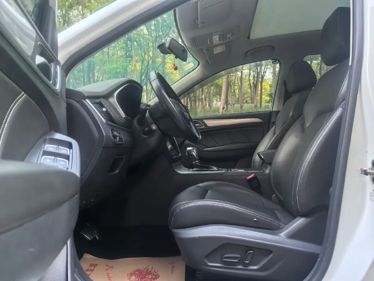 2016 Roewe RX5 1.5T 169HP L4 7DCT,autocango,china used car exporter,china ev exporter,chinese used car exporter,chinese used ev exporter