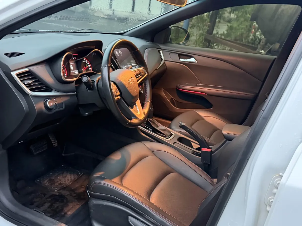 2020 Chevrolet Monza 1.3T 163HP L3 6AT,autocango,china used car exporter,china ev exporter,chinese used car exporter,chinese used ev exporter