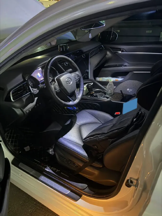 2019 Toyota Camry 2.5L 209HP L4 8AT,autocango,china used car exporter,china ev exporter,chinese used car exporter,chinese used ev exporter