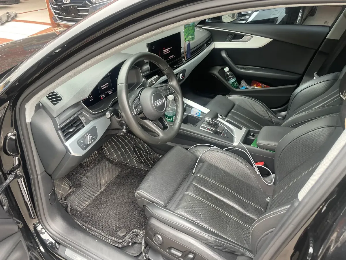 2020 Audi A4L 2.0T 190HP L4 7DCT,autocango,china used car exporter,china ev exporter,chinese used car exporter,chinese used ev exporter