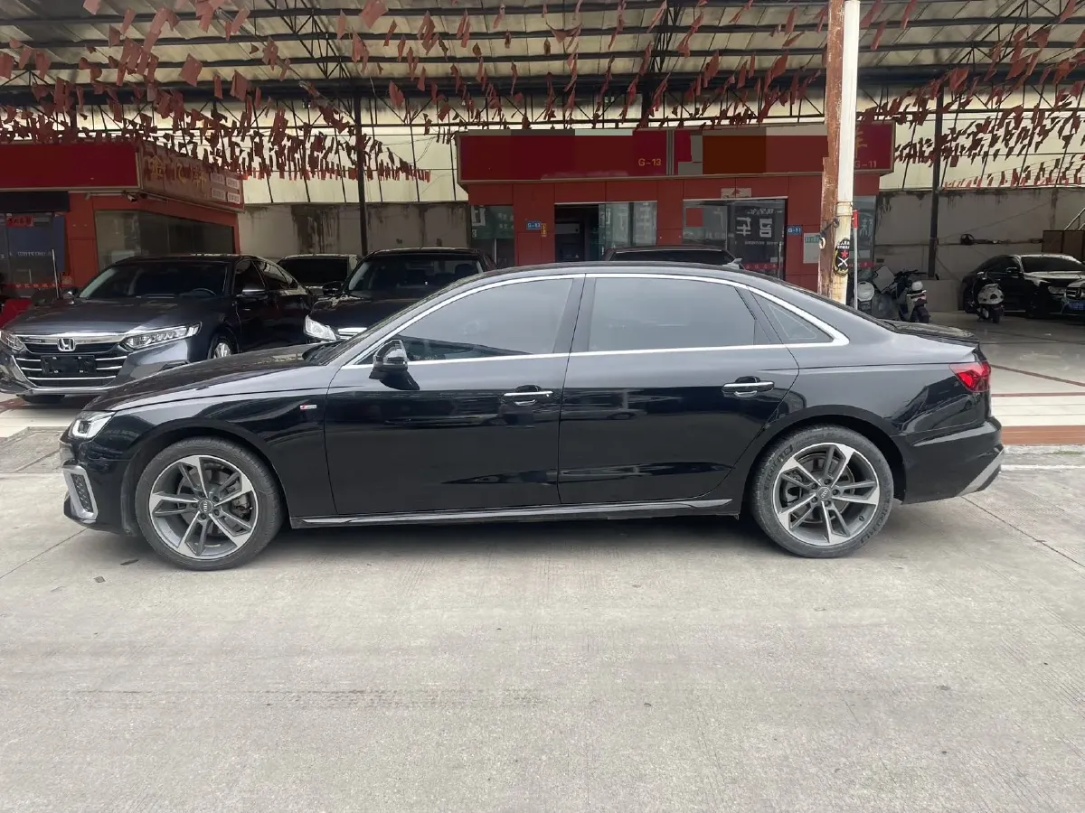 2020 Audi A4L 2.0T 190HP L4 7DCT,autocango,china used car exporter,china ev exporter,chinese used car exporter,chinese used ev exporter
