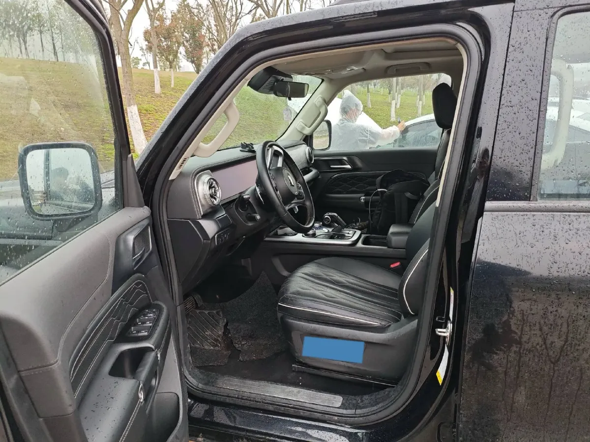 2024 Tank 300 2.0T 227HP L4 8AT,autocango,china used car exporter,china ev exporter,chinese used car exporter,chinese used ev exporter