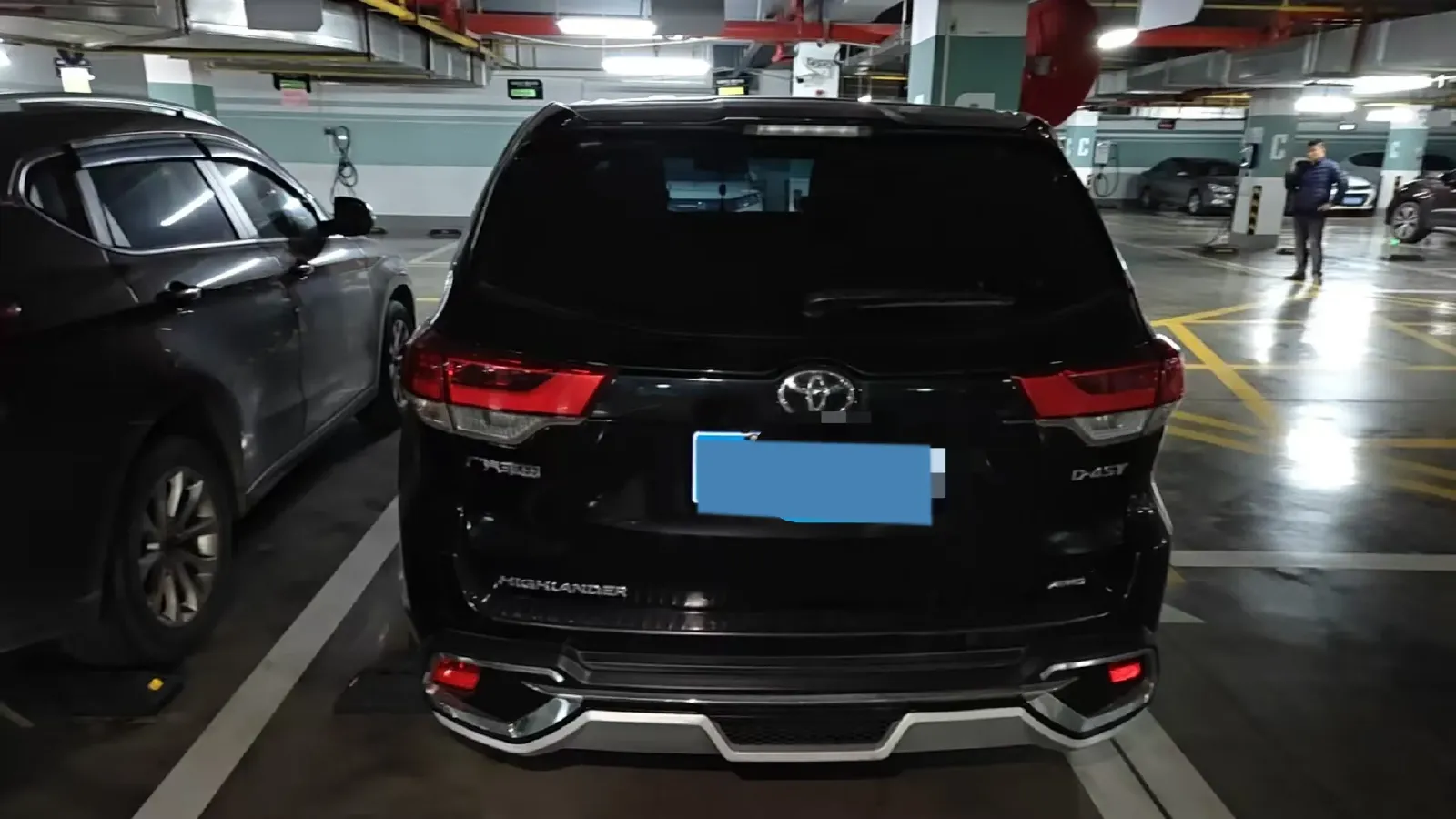2021 Toyota Highlander 2.0T 220HP L4 6AT,autocango,china used car exporter,china ev exporter,chinese used car exporter,chinese used ev exporter