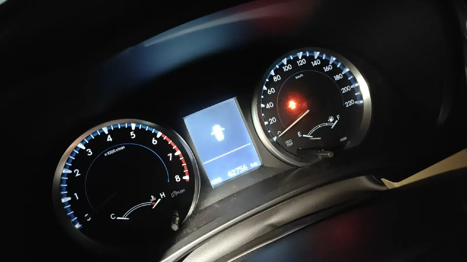 2021 Toyota Highlander 2.0T 220HP L4 6AT,autocango,china used car exporter,china ev exporter,chinese used car exporter,chinese used ev exporter