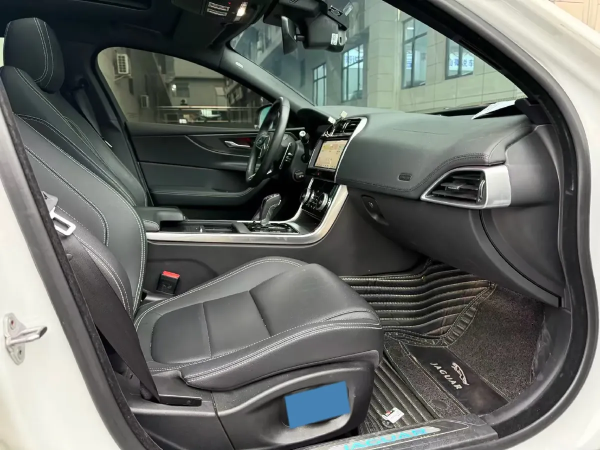 2020 Jaguar XEL 2.0T 200HP L4 8AT,autocango,china used car exporter,china ev exporter,chinese used car exporter,chinese used ev exporter