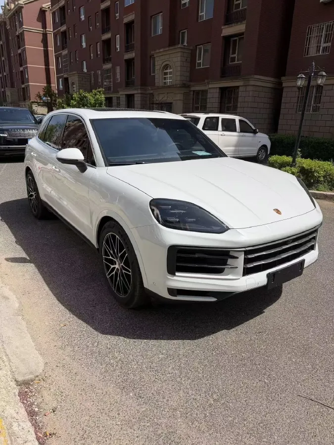2025 Porsche Cayenne 3.0T 354HP V6 8AT,autocango,china used car exporter,china ev exporter,chinese used car exporter,chinese used ev exporter